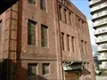 煉瓦造りの変電所の寫眞（南側から近景） 2001-12-20撮影