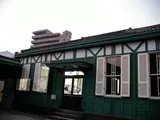 營業中の孔官堂旧事務所棟(2c)